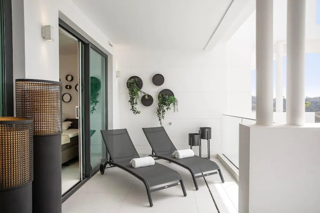 Luxury Apartment With Jacuzzi Marbella