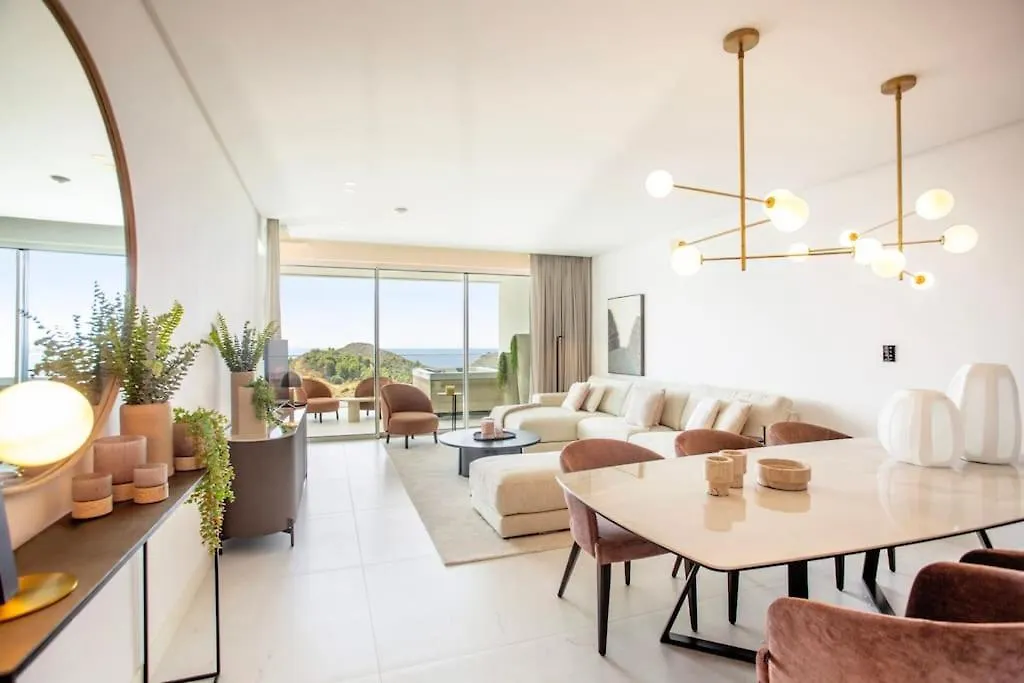 Luxury Apartment With Jacuzzi Marbella