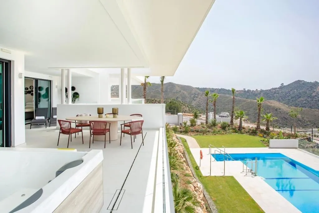 Luxury Apartment With Jacuzzi Marbella