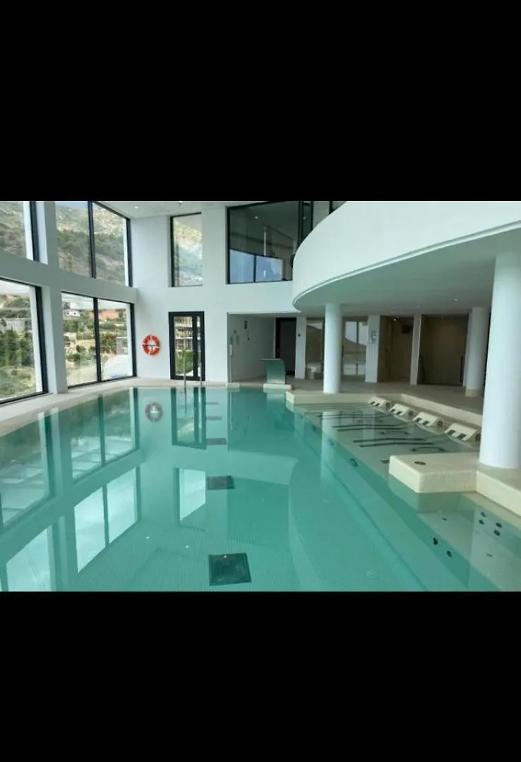 Luxury Apartment With Jacuzzi Marbella 0*,
