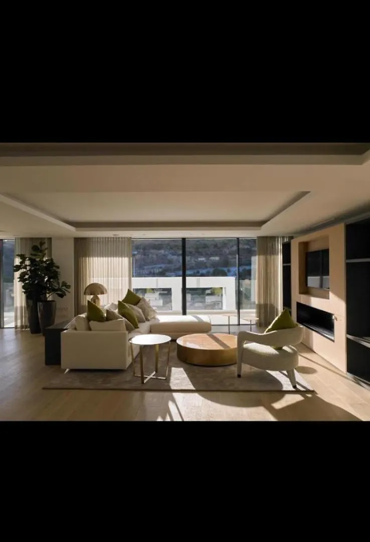 Luxury Apartment With Jacuzzi Marbella