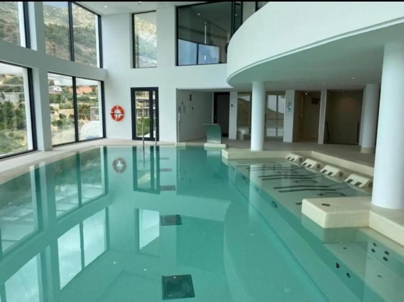 Luxury Apartment With Jacuzzi Marbella