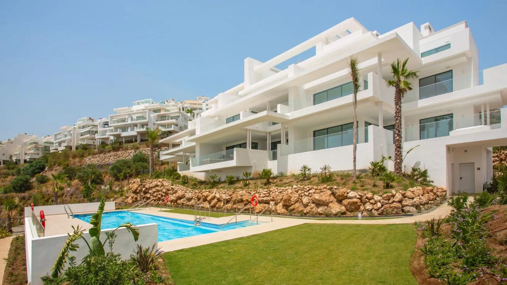 Luxury Apartment With Jacuzzi Marbella